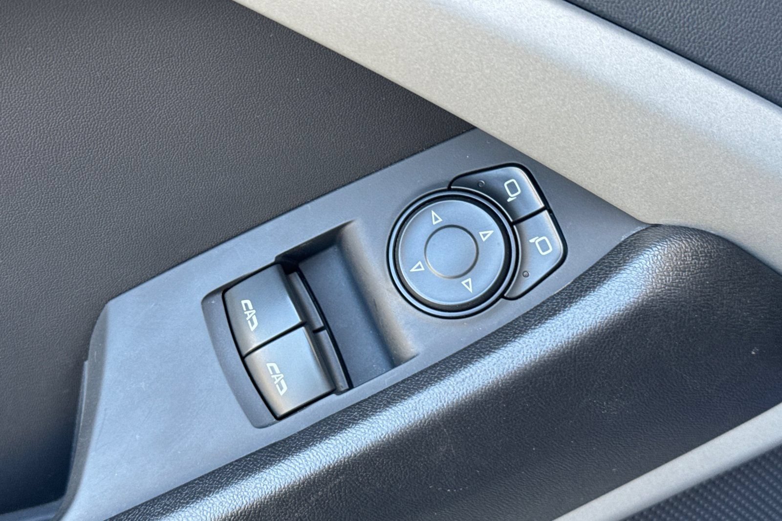 Used 2022 Chevrolet Camaro SS RWD image 13