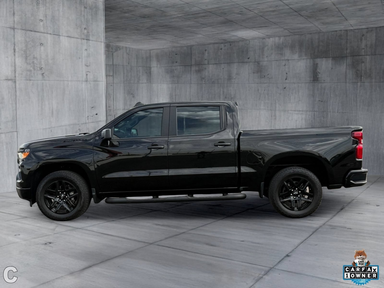 Used 2025 Chevrolet Silverado 1500 Custom w/ Turbomax Blackout Package RWD image 3