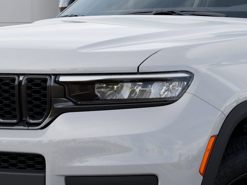 New 2025 Jeep Grand Cherokee L Altitude image 10