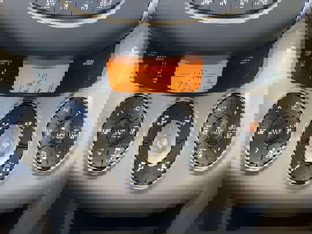 Used 2008 Toyota RAV4 Limited image 20