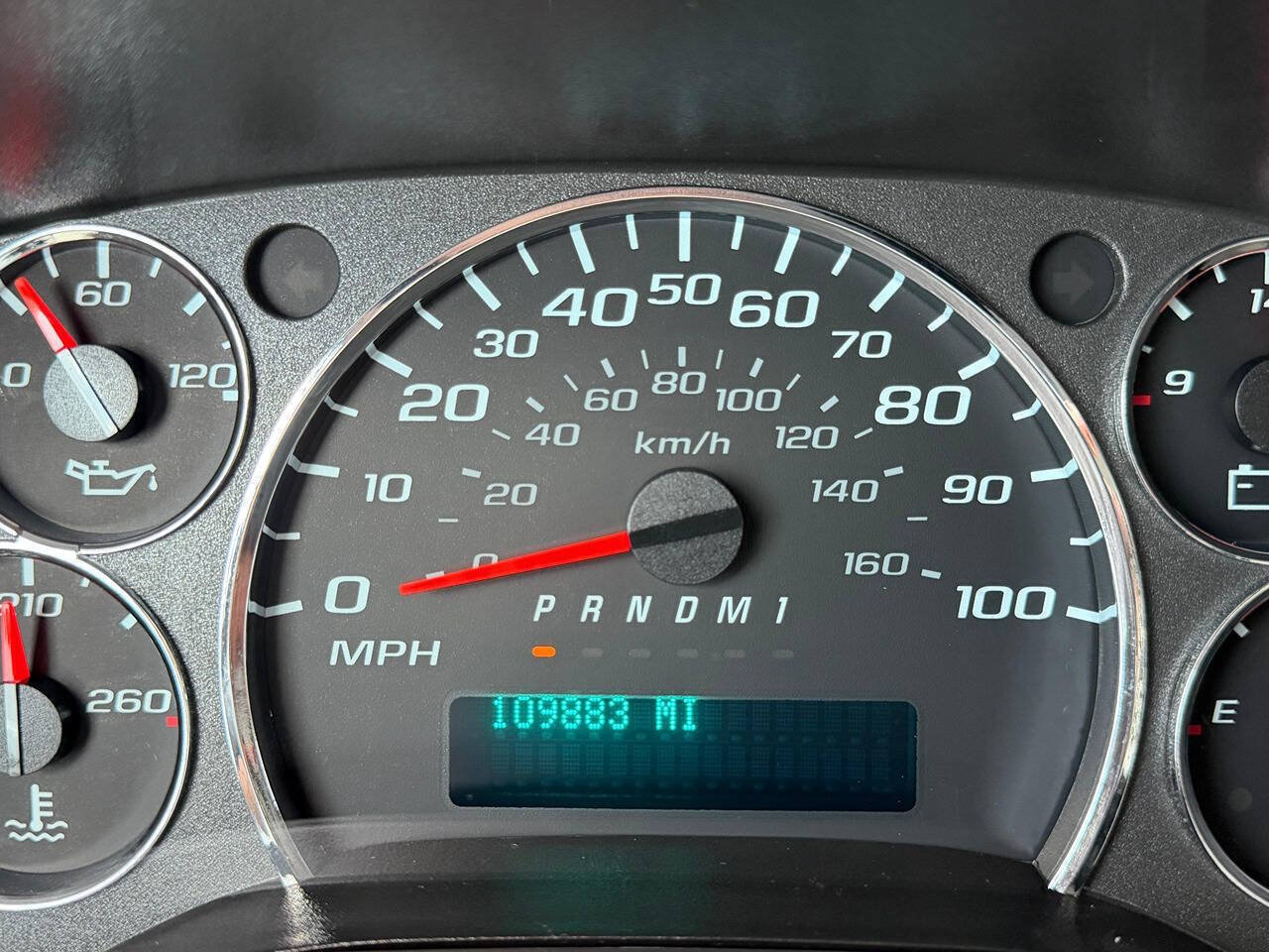 Used 2023 Chevrolet Express 2500 w/ Driver Convenience Package RWD image 18