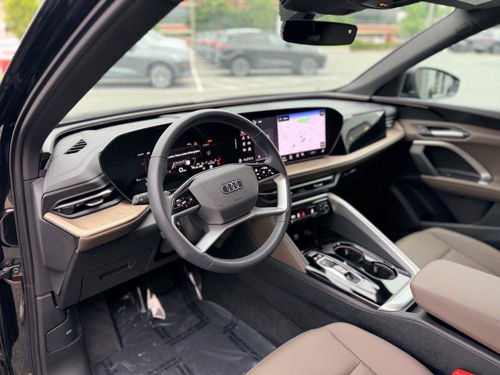 Certified 2025 Audi Q5 Premium w/ Convenience Package AWD/4WD image 12