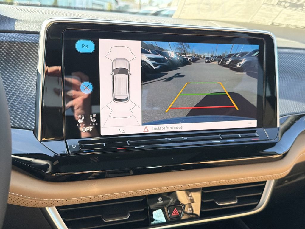 New 2026 Volkswagen Atlas Cross Sport SEL R-Line image 31