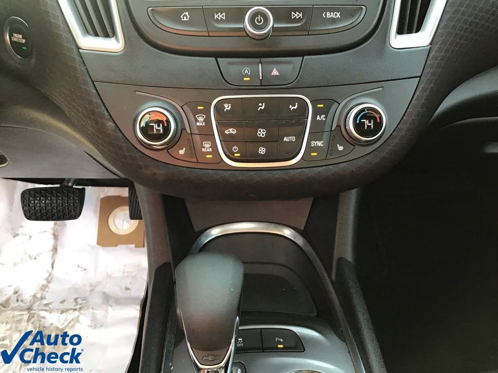 Used 2024 Chevrolet Malibu LT image 36