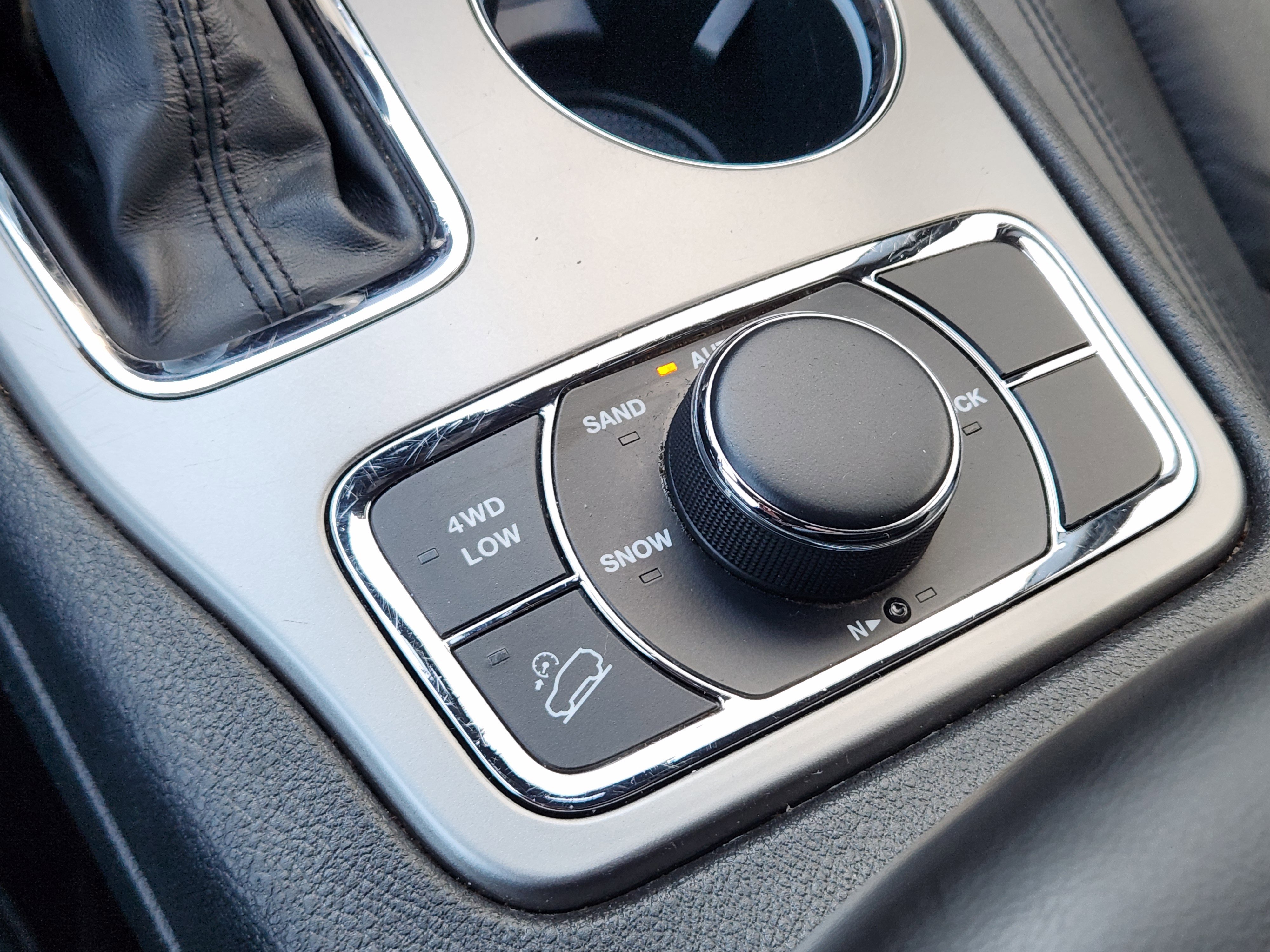 Used 2020 Jeep Grand Cherokee Limited image 21