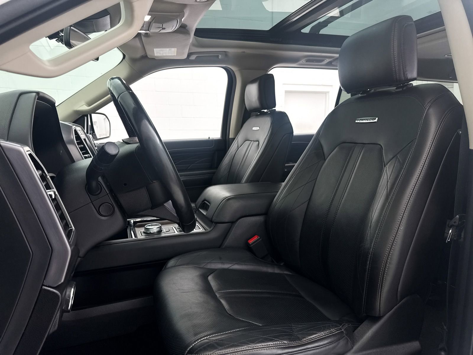 Used 2018 Ford Expedition Max Platinum AWD/4WD image 22