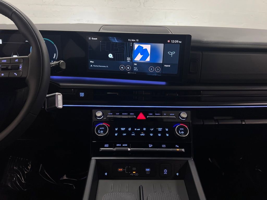 Used 2025 Hyundai Santa Fe Calligraphy image 20