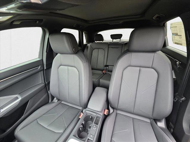 New 2025 Audi Q3 2.0T Premium w/ Convenience Package image 15