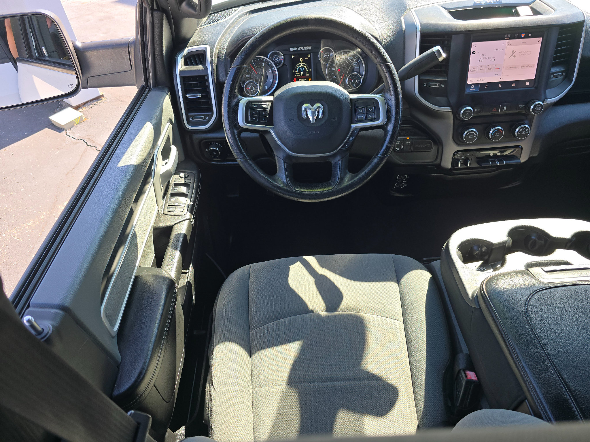 Used 2022 RAM 2500 Big Horn AWD/4WD image 22