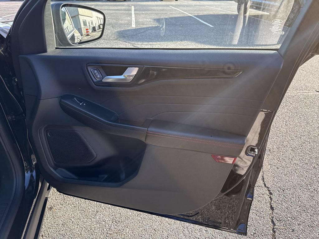 New 2026 Ford Escape ST-Line w/ Tech Pack #1 FWD image 14