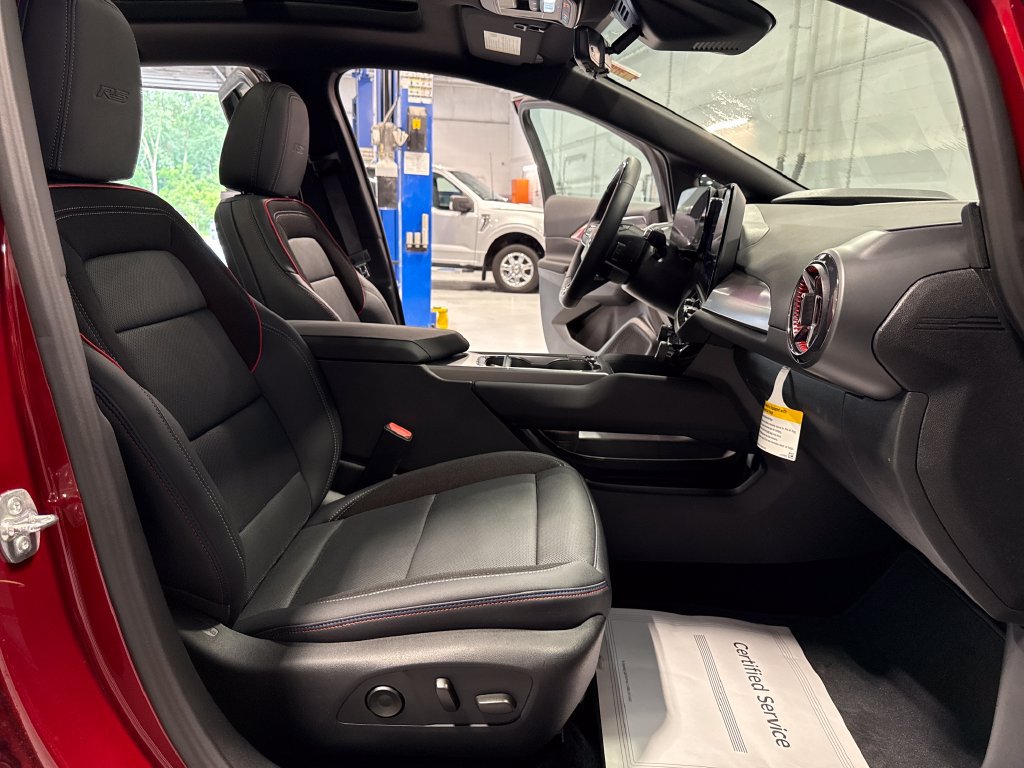 New 2025 Chevrolet Equinox EV RS w/ Active Safety Package 3 AWD/4WD image 30