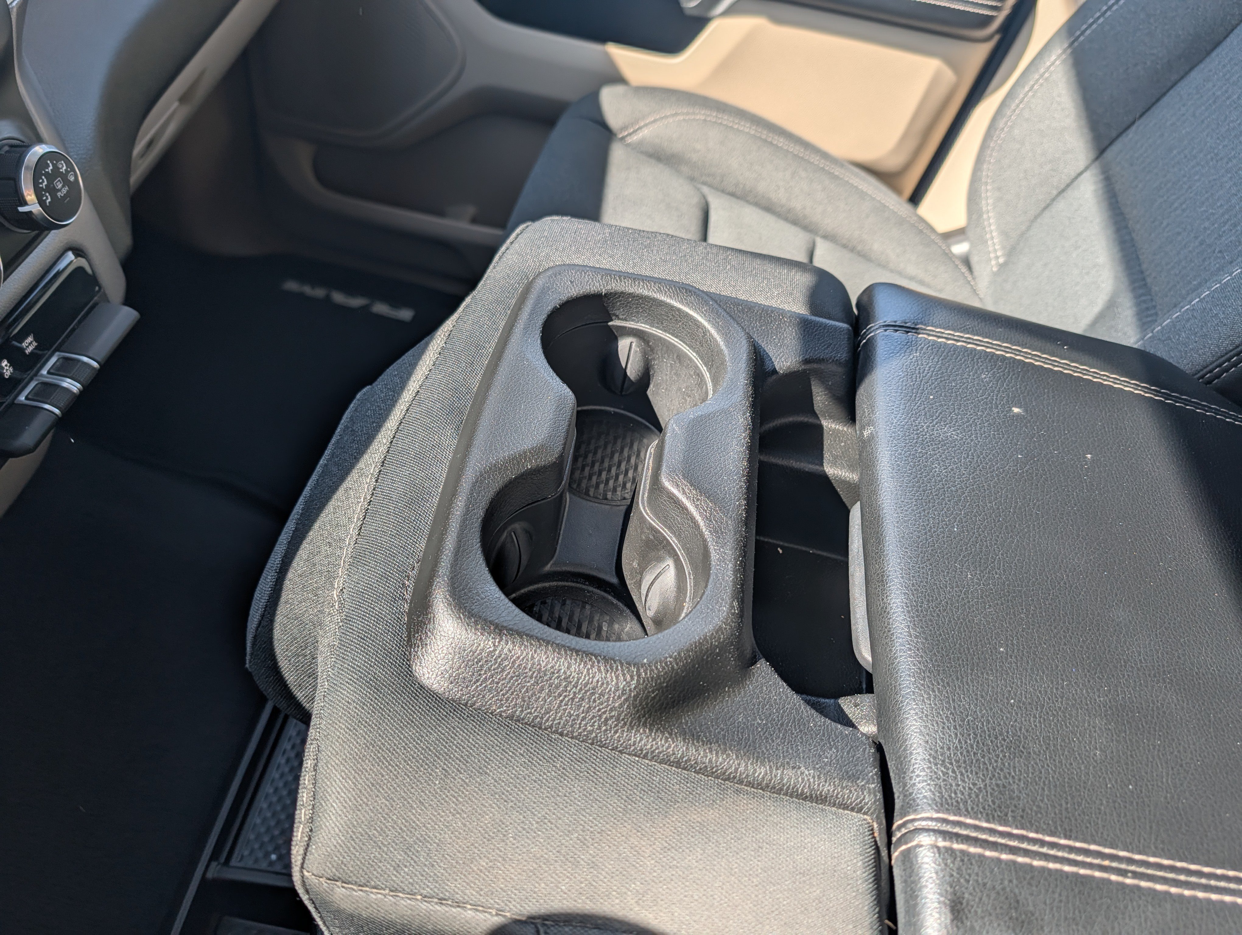 Used 2019 RAM 1500 Big Horn AWD/4WD image 18
