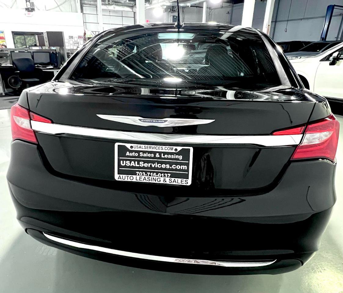 Used 2012 Chrysler 200 Touring image 11