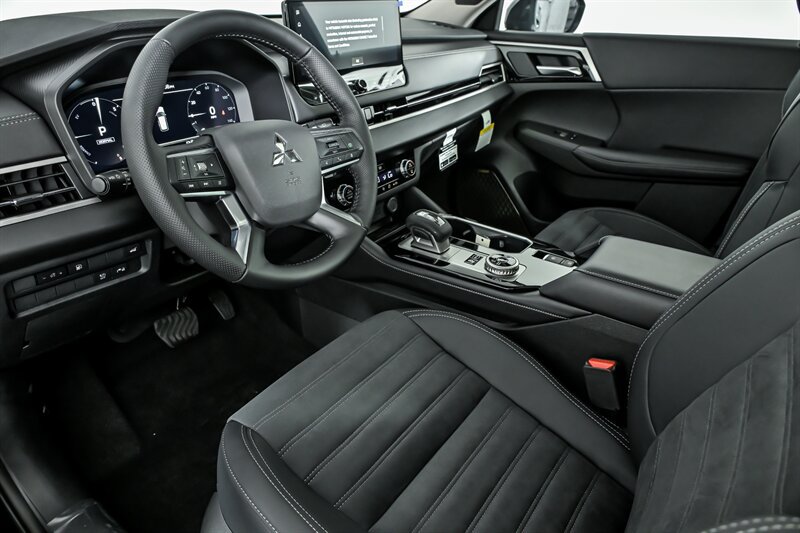 New 2026 Mitsubishi Outlander SE AWD/4WD image 12