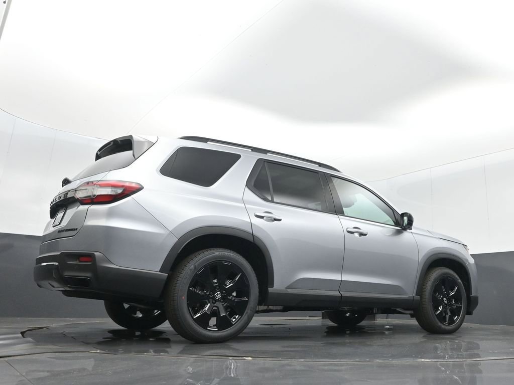 New 2026 Honda Pilot Black Edition image 23
