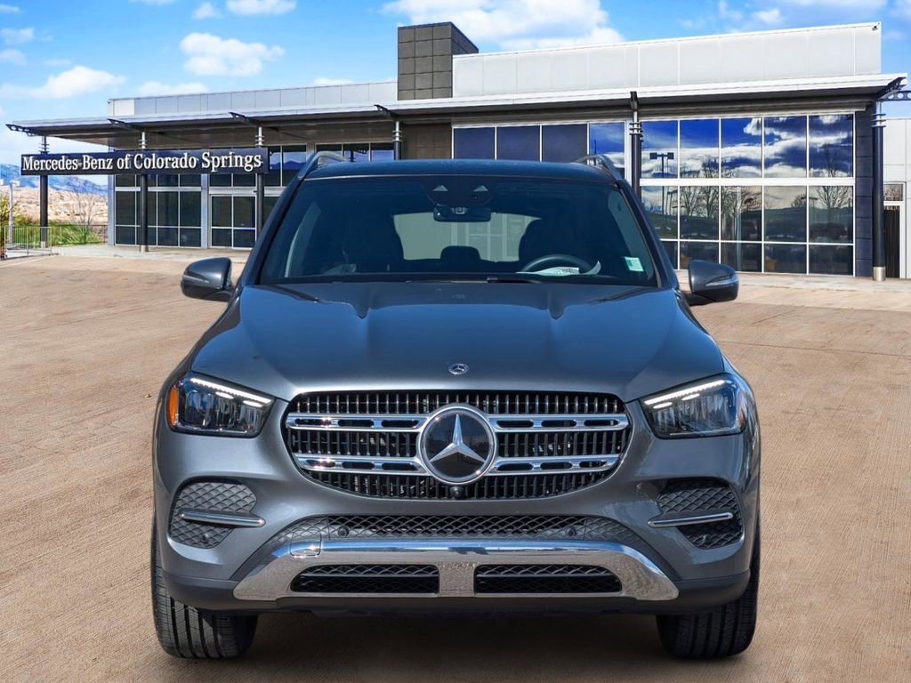 Used 2025 Mercedes-Benz GLE 450e 4MATIC image 2