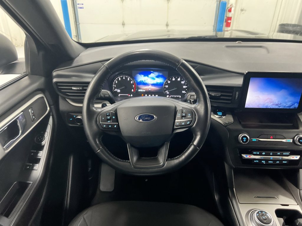 Used 2020 Ford Explorer XLT AWD/4WD image 11