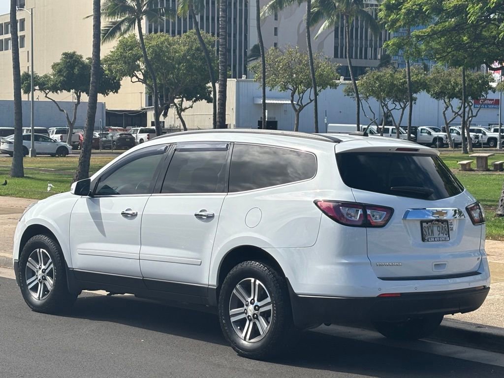Used 2017 Chevrolet Traverse LT FWD image 3