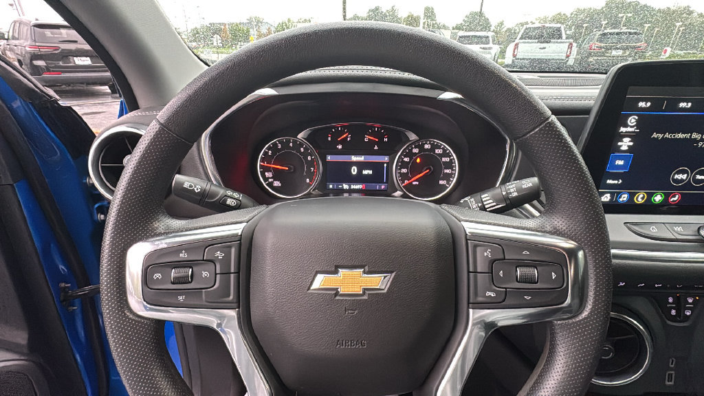 Used 2025 Chevrolet Blazer LT AWD/4WD image 15