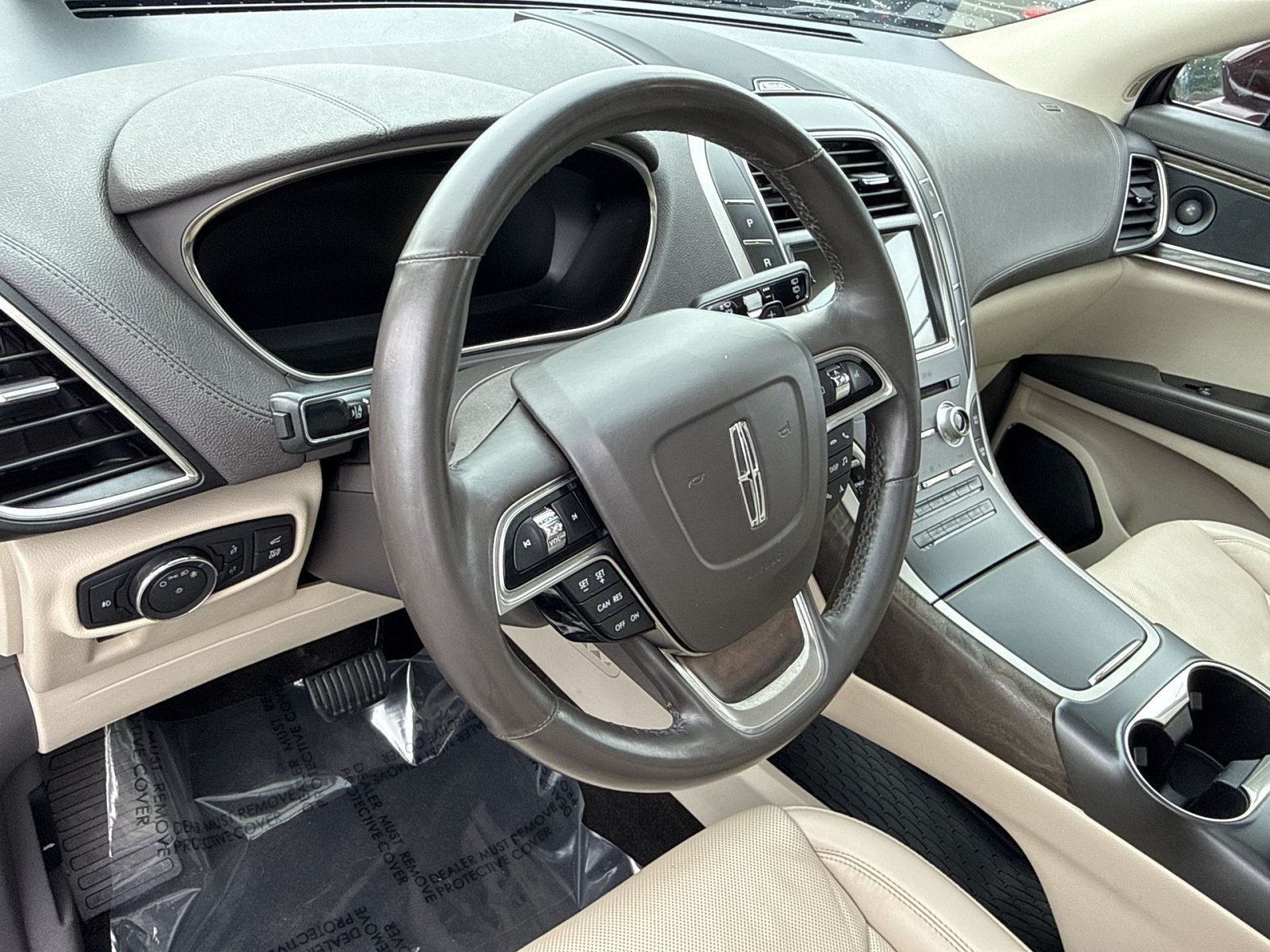 Used 2019 Lincoln Nautilus Reserve AWD/4WD image 16