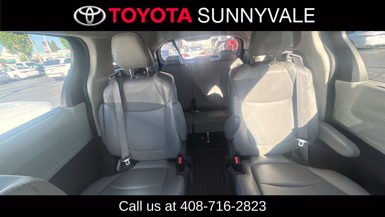 Used 2022 Toyota Sienna XLE AWD/4WD image 6