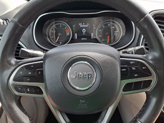 Used 2020 Jeep Cherokee Latitude Plus AWD/4WD image 34