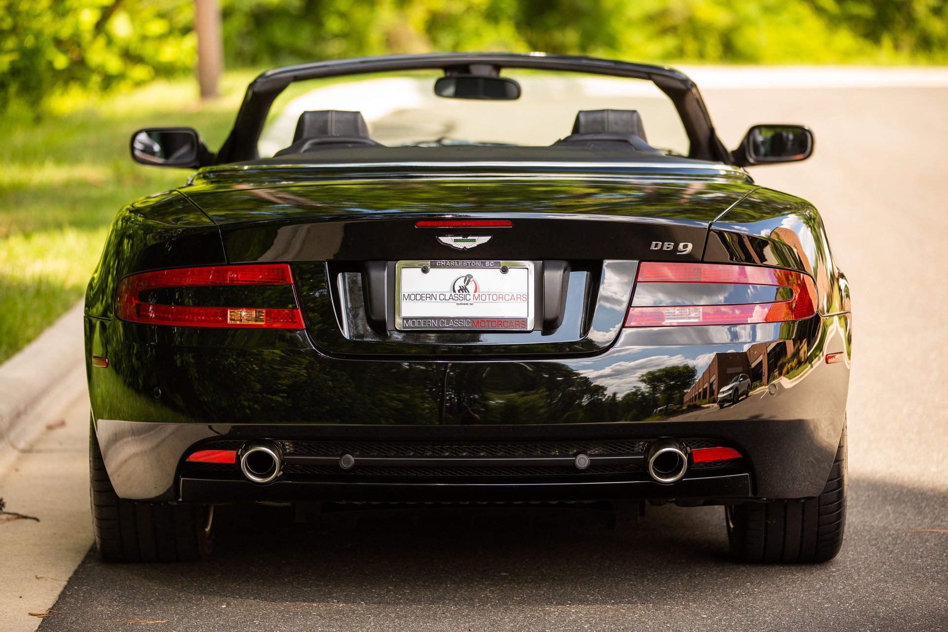 Used 2007 Aston Martin DB9 Volante RWD image 6