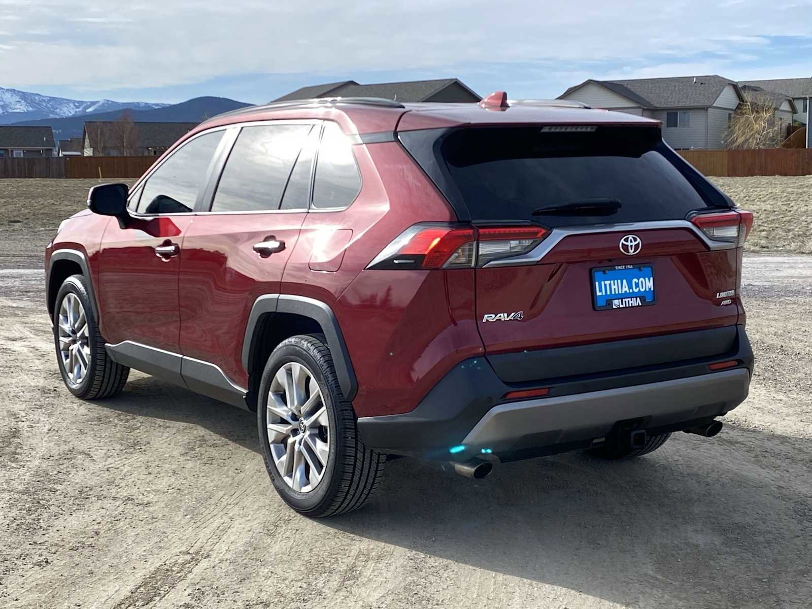 Used 2021 Toyota RAV4 Limited AWD/4WD image 12