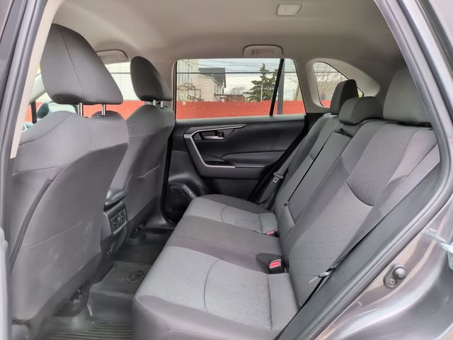 Used 2024 Toyota RAV4 XLE image 9