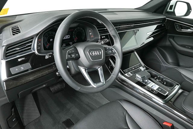New 2025 Audi Q8 Premium image 4
