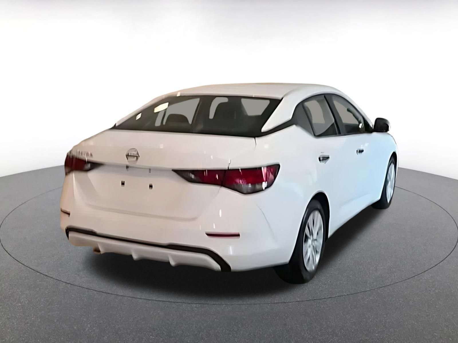 Used 2025 Nissan Sentra S FWD image 9