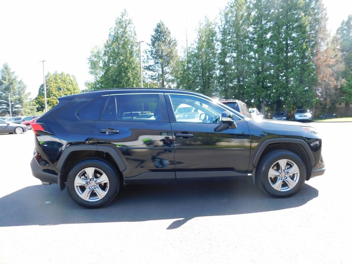 Used 2024 Toyota RAV4 XLE image 23