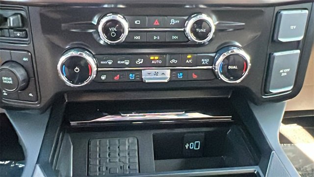 New 2026 Ford F350 Lariat image 29