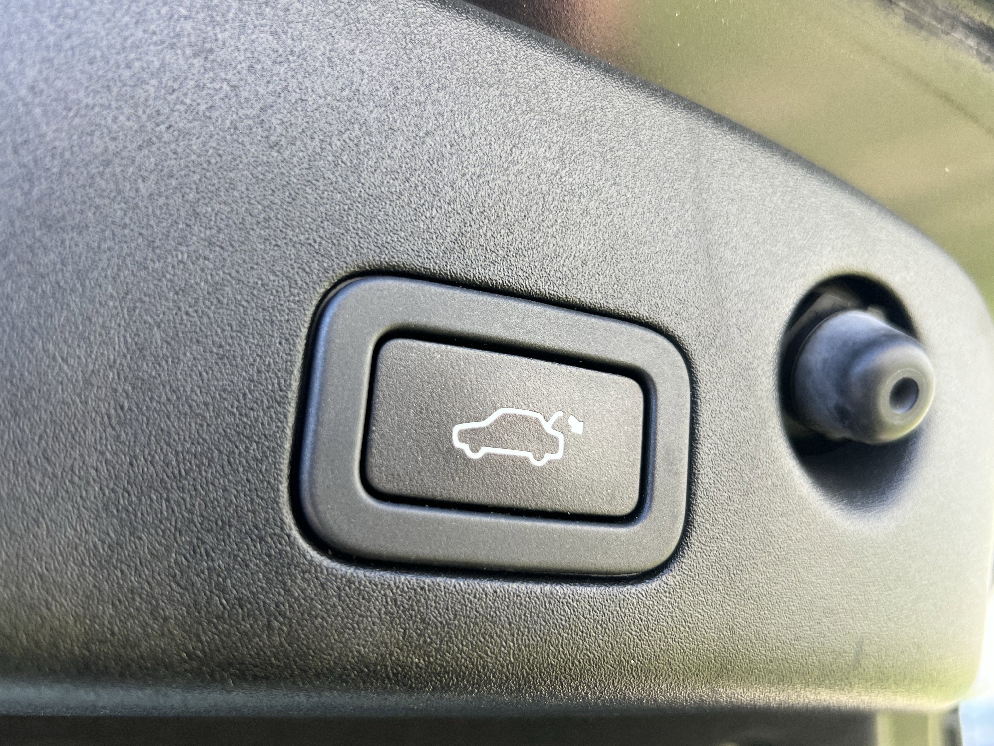 Used 2019 Jaguar XJ R-Sport image 44