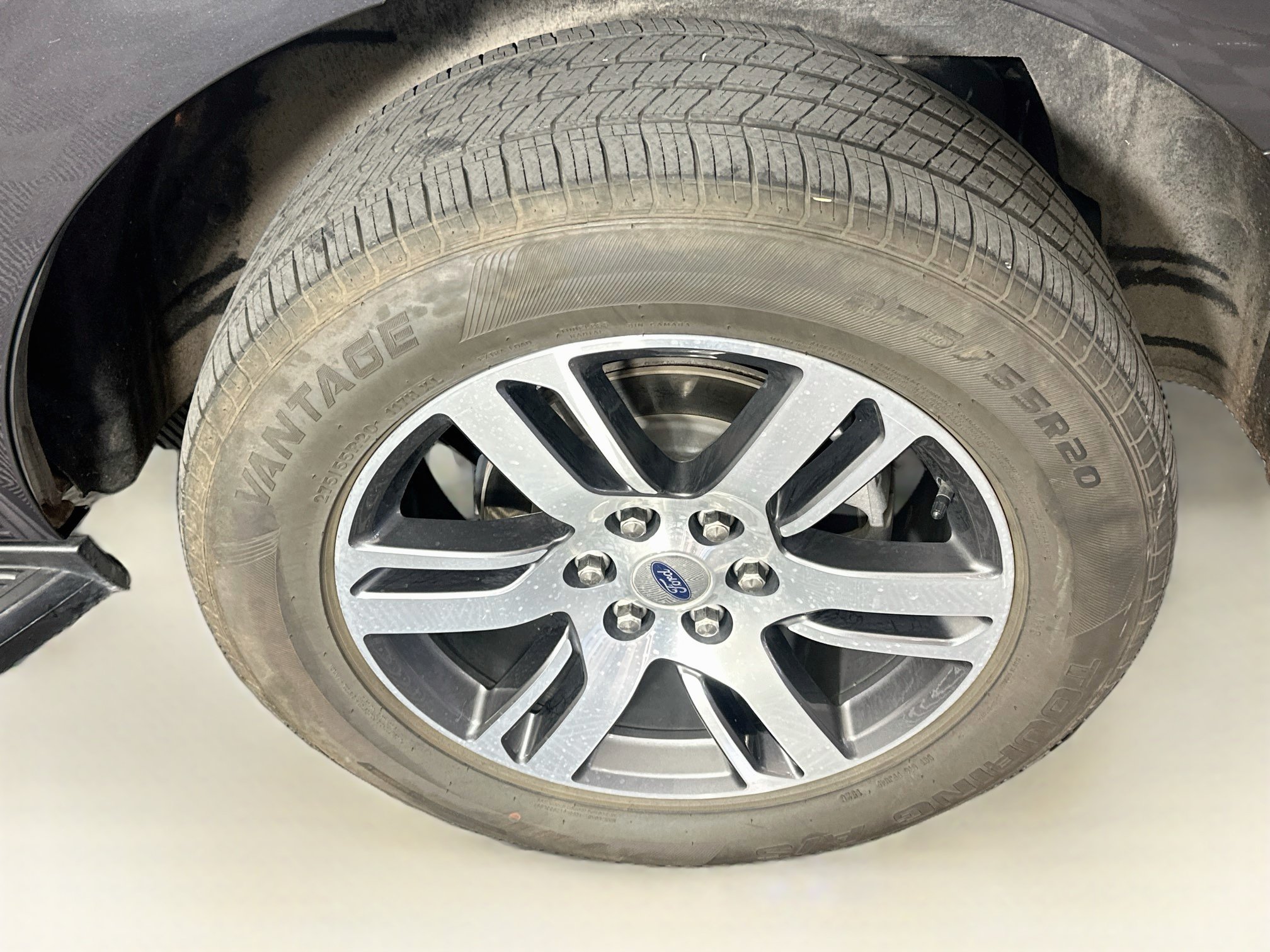 Used 2024 Ford Expedition Limited RWD image 11