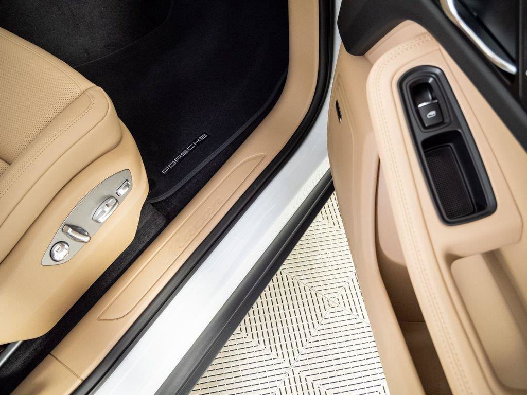 New 2026 Porsche Macan AWD/4WD image 26