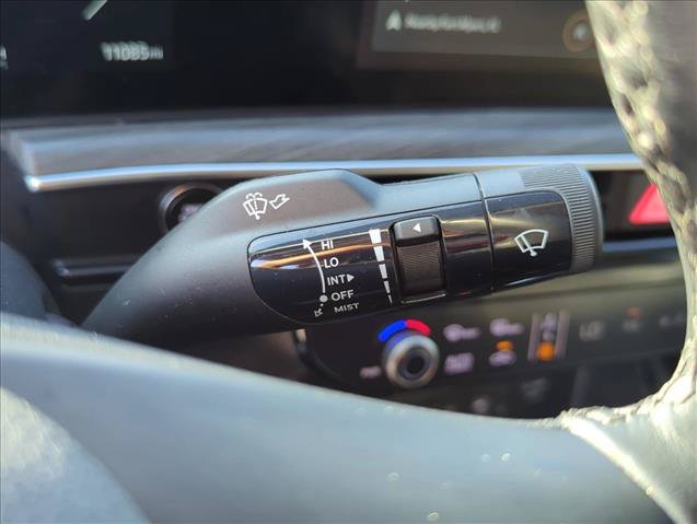 Used 2025 Kia K5 EX FWD image 16