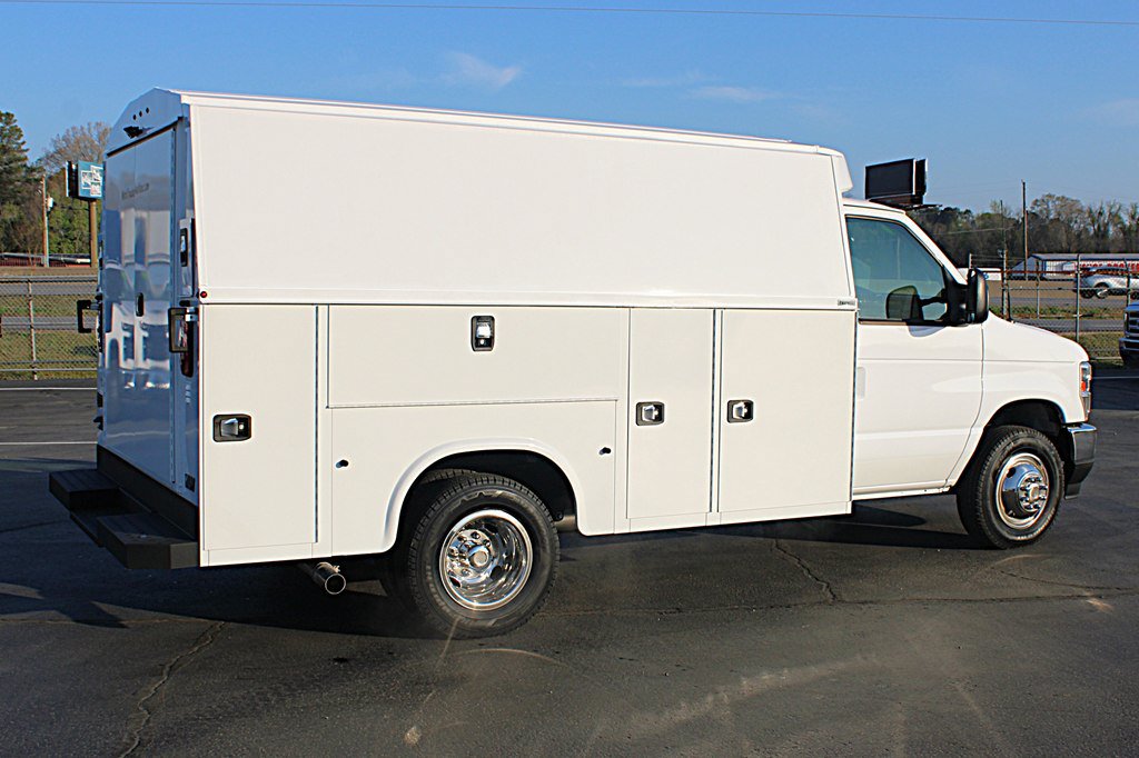 Used 2025 Ford E-350 and Econoline 350 Super Duty w/ Ambulance Prep Package RWD image 6