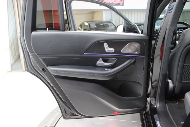 Used 2024 Mercedes-Benz GLS 450 4MATIC w/ AMG Line Exterior image 43
