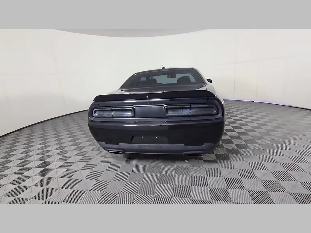 Used 2018 Dodge Challenger R/T Plus RWD image 40