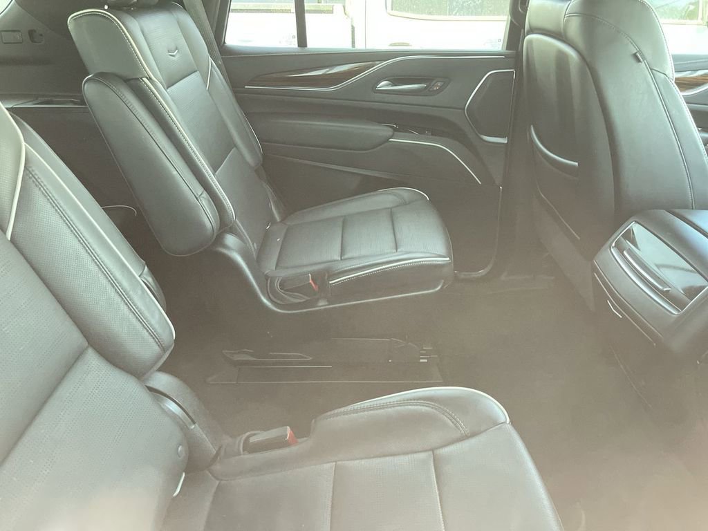 Used 2021 Cadillac Escalade Premium Luxury w/ Driver Assist Tech Package AWD/4WD image 12