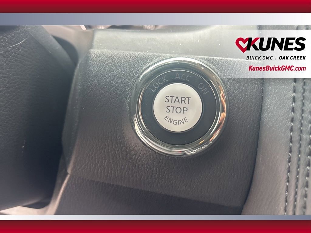 Used 2023 Nissan Armada SV image 33