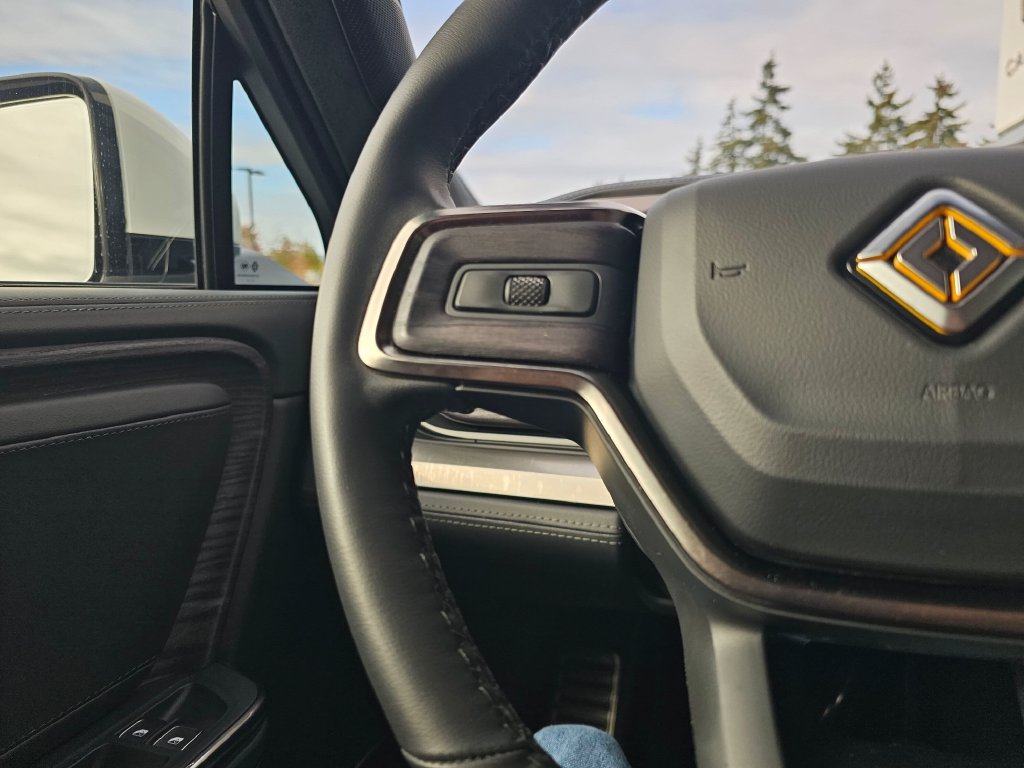 Used 2023 Rivian R1S Adventure Quad AWD/4WD image 32