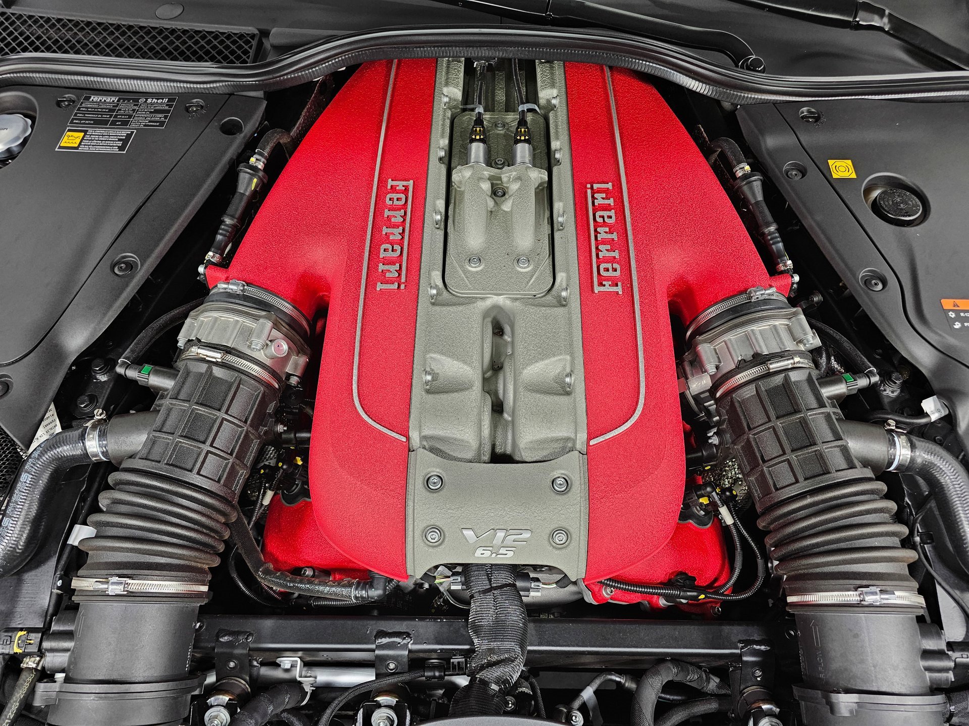 Used 2022 Ferrari 812 GTS image 18