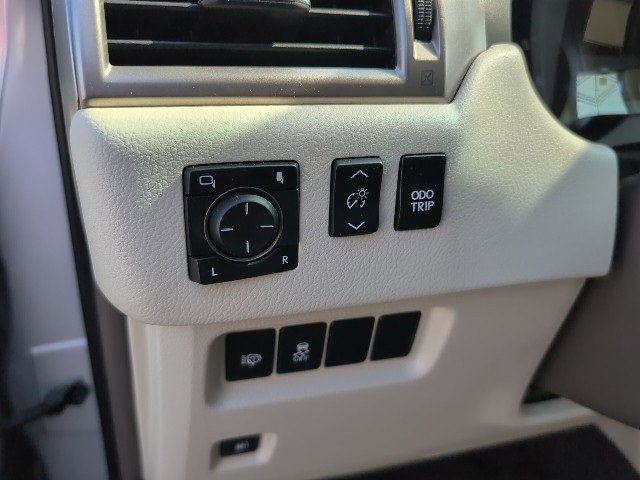 Used 2019 Lexus GX 460 image 15