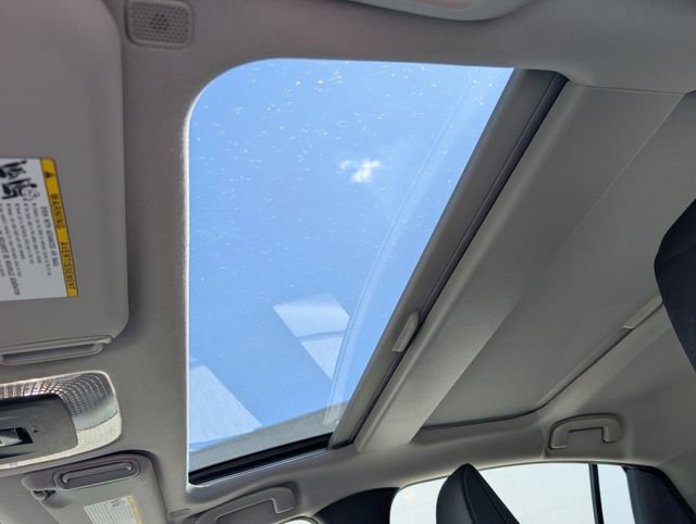 Used 2023 Toyota Prius XLE image 16