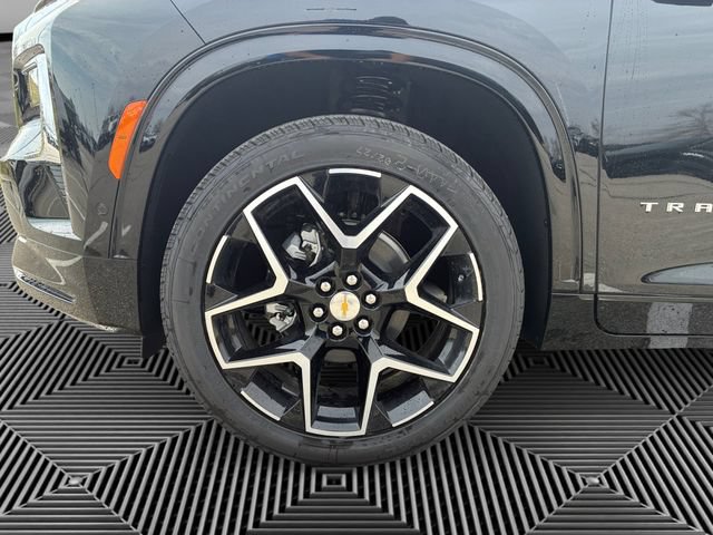 New 2026 Chevrolet Traverse High Country w/ LPO, Floor Liner Package AWD/4WD image 9