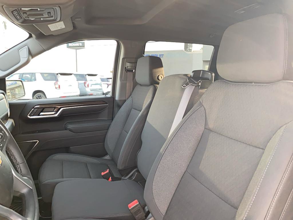 Used 2025 Chevrolet Silverado 1500 LT w/ Convenience Package II image 24