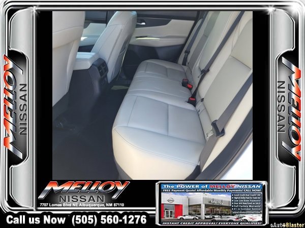 Used 2025 Nissan Murano SV image 9