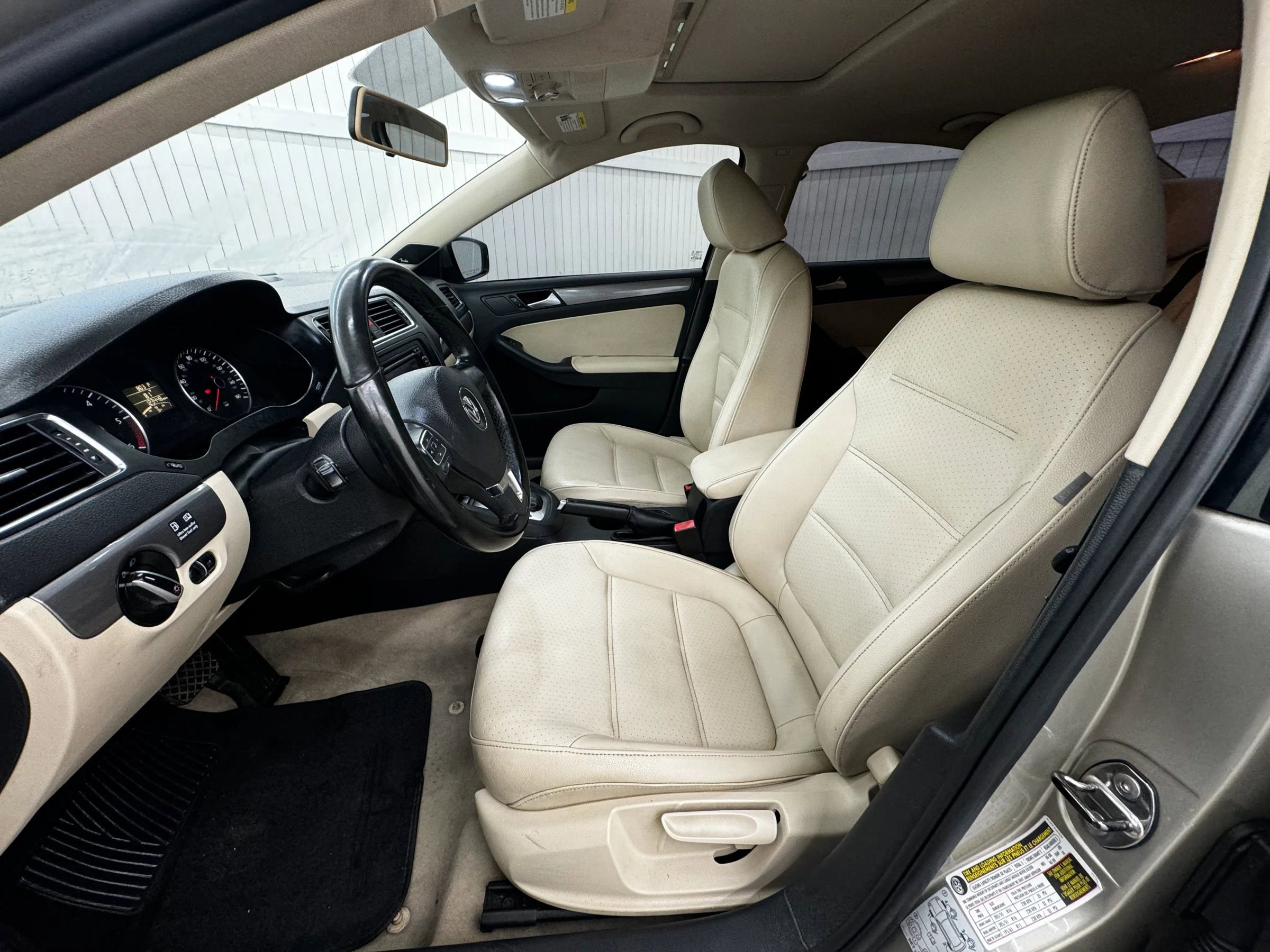 Used 2013 Volkswagen Jetta TDI image 9